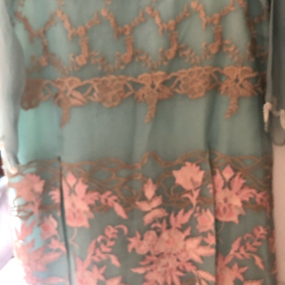 Agha Noor Pearl Embroidered Kurta w/ Lining - Picture 5 of 17